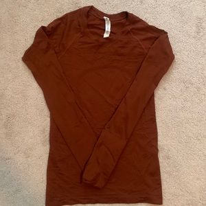 Lululemon Long sleeve Swiftly Tech 2.0